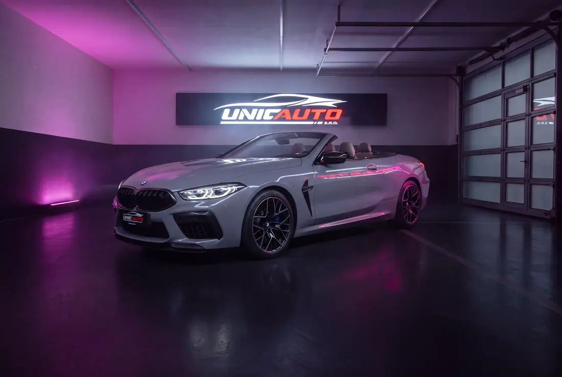 BMW M8 Competition Cabrio a noleggio a Roma