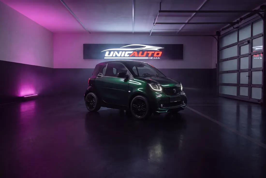Smart Fortwo Brabus a noleggio a Roma